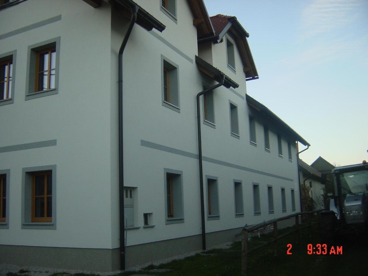 Apartments Vrdjan Cerknica Ngoại thất bức ảnh